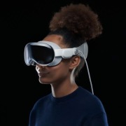 Apple Vision Pro - «пространственный компьютер» в очках