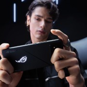 Asus ROG Phone 8 - не только игровой смартфон