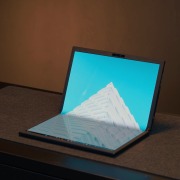 Обзор Asus Zenbook 17 Fold OLED - ноутбук, планшет или…