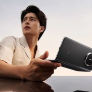 Huawei Mate X5 - складной смартфон в старом дизайне, но…