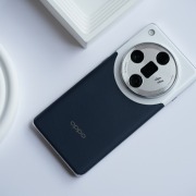 Oppo Find X7 Ultra - первый смартфон с двумя перископами