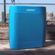 Bose Soundlink Color - отличный звук за хорошую цену!
