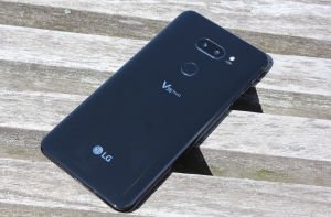 LG V35 ThinQ