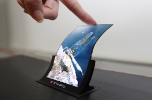 Сгибающийся экран LG