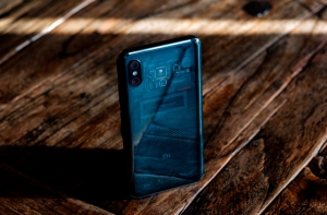 Xiaomi Mi8 Explorer Edition тыльная сторона