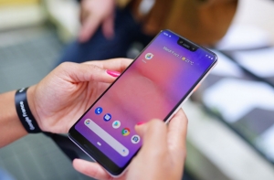 Google Pixel 3 в руках