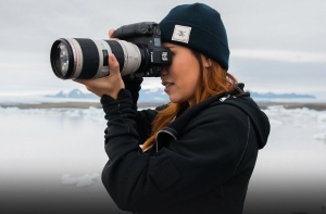 Екатерина Мухина с камерой Canon EOS R