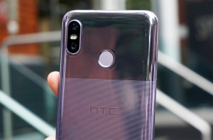 Камера и сканер отпечатков HTC U12 Life