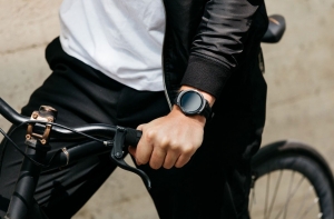 Mobvoi TicWatch S2 на руке