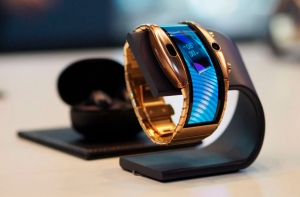 умные часы Nubia Alpha