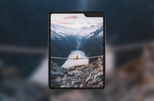 Кадр из официального тизера Galaxy Fold