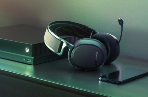 Беспроводные наушники SteelSeries