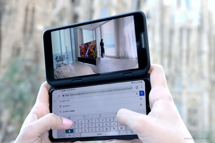 LG V50 ThinQ с двумя экранами