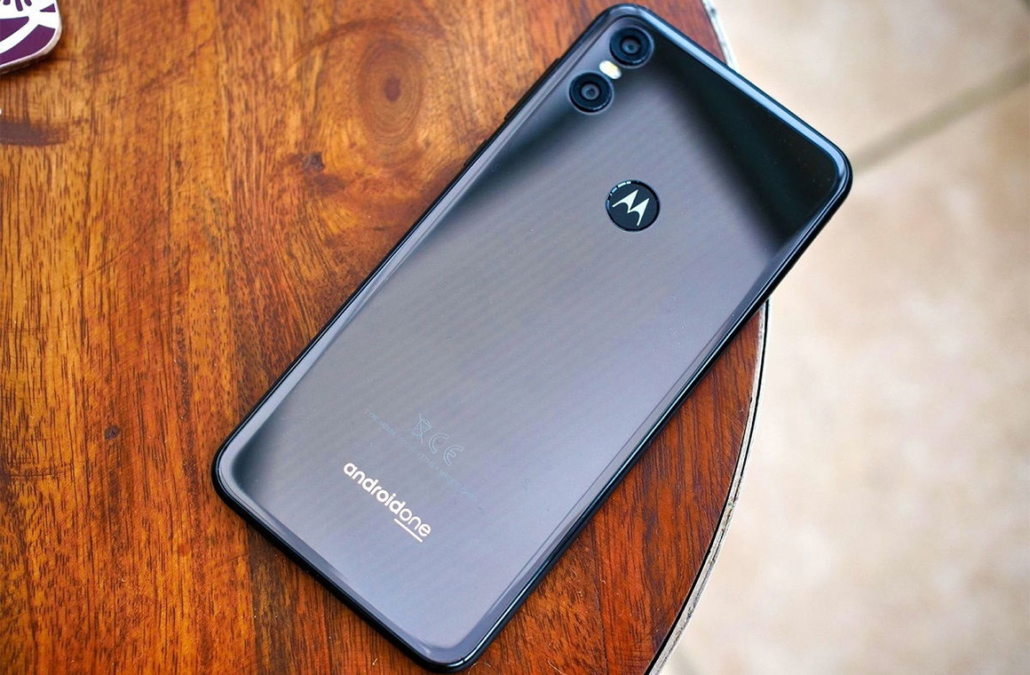 Motorola One Vision Back