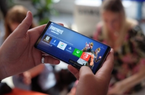 Fortnite на Samsung Galaxy Note 9