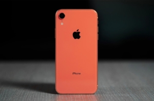 Apple iPhone XR Orange