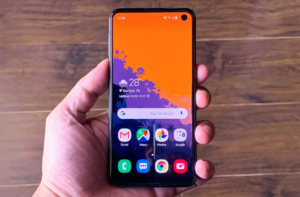 Samsung Galaxy S10e Front
