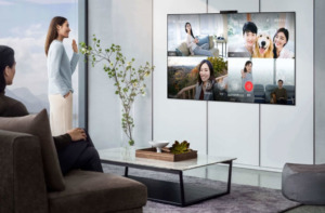 Huawei Vision Smart TV X65 на стене