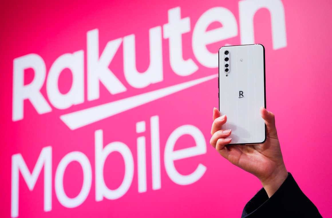Rakuten BIG - смартфон с подэкранной камерой и влагозащитой - THE ROCO