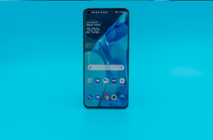 OnePlus 9 Pro дисплей