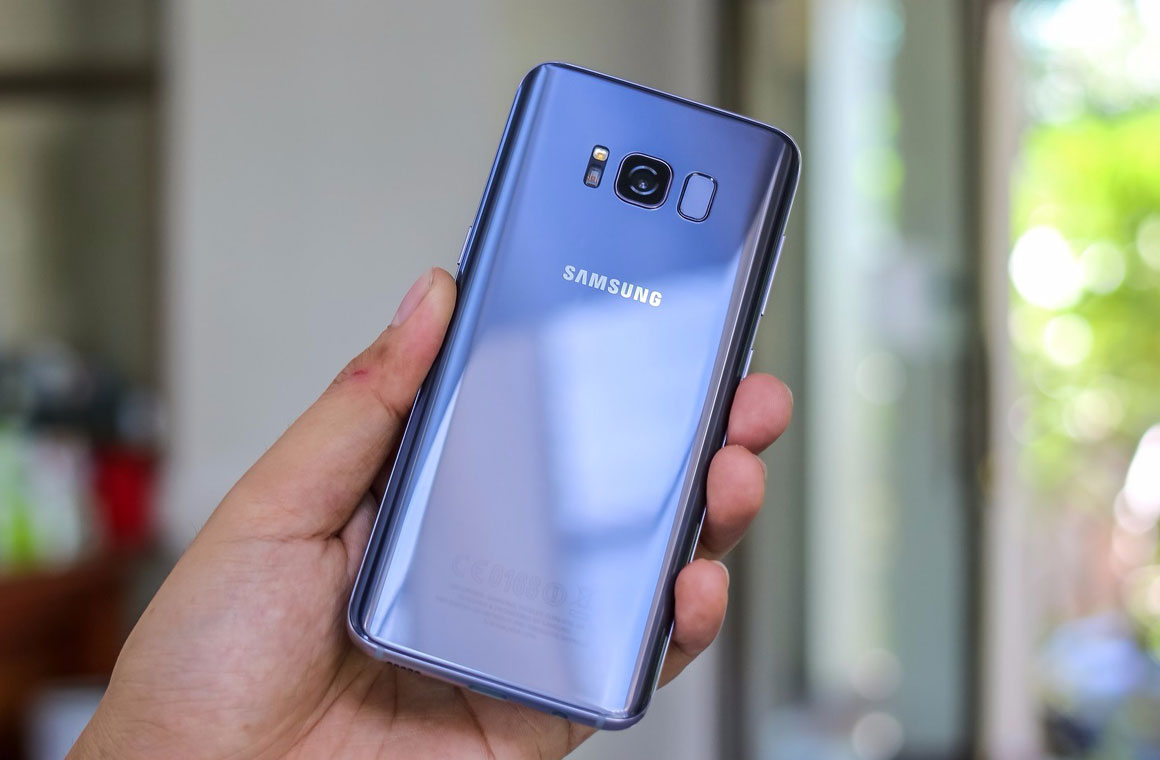 Samsung Galaxy S8 синий